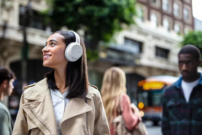 Sony svela gli auricolari true wireless con Extra Bass e le nuove cuffie con cancellazione del rumore (foto e video)