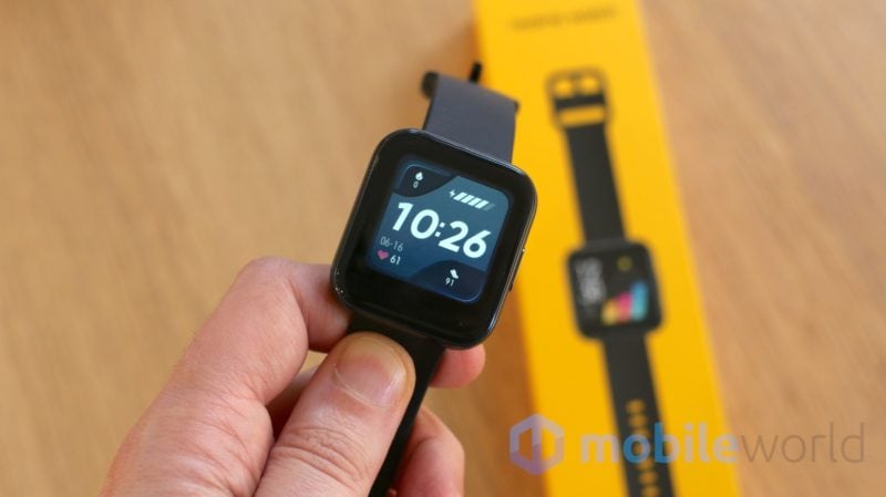 Realme sta per lanciare un nuovo smartwatch: display OLED, sensore SpO2 e autonomia di 2 settimane (foto)