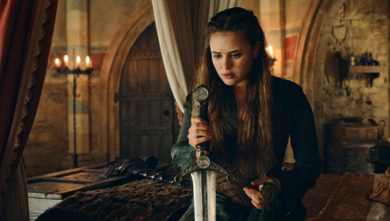 Dal 17 luglio su Netflix arriva Cursed: la nuova serie TV sulla leggenda di Re Artù (video)