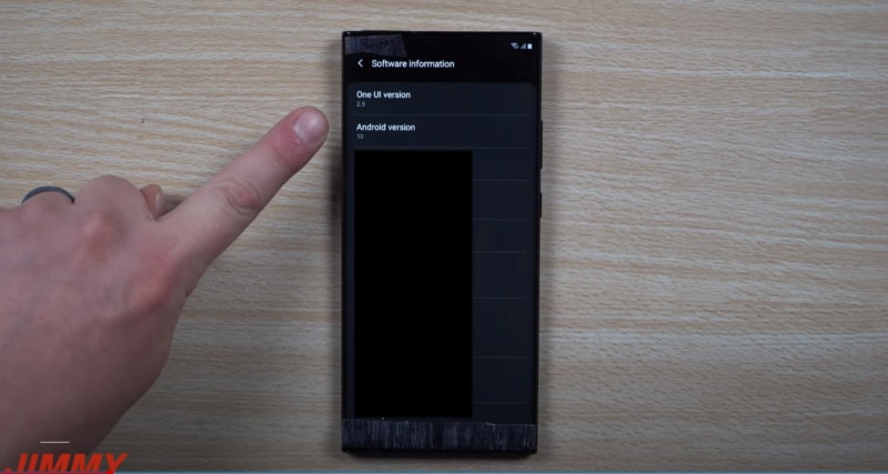 Samsung Galaxy Note 20 e Note 20 Ultra appaiono in un video hands-on e confermano diverse novità!