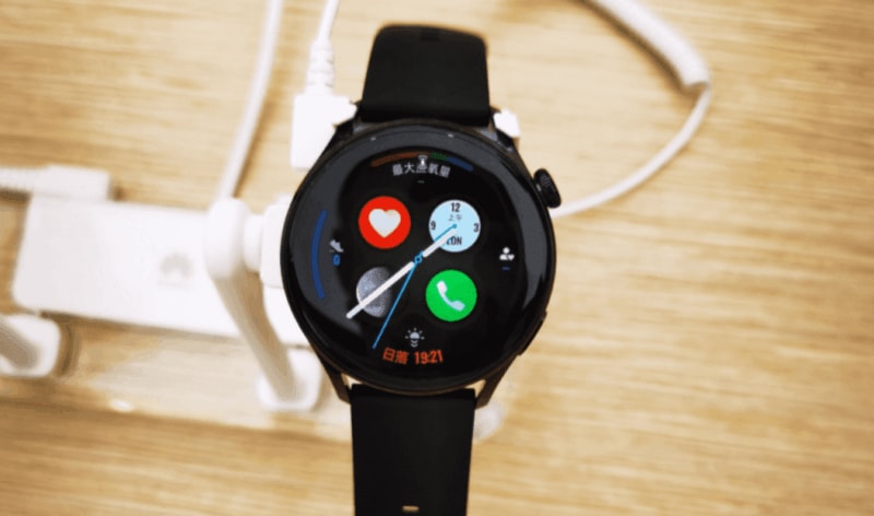 Le prime immagini di Huawei Watch 3 / 3 Pro: i primi smartwatch con HarmonyOS (foto)