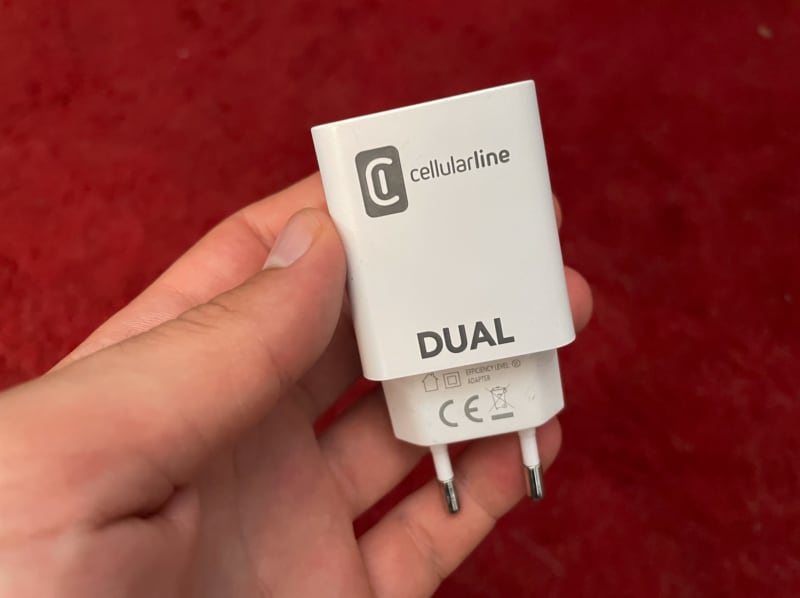 CellulaLine Dual Charger, la nostra prova del doppio caricatore (USB-C/USB)