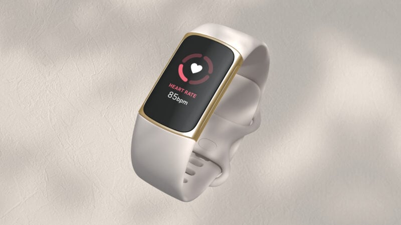 Fitbit Charge 5 ufficiale: GPS, ECG, sensore EDA e integrazione con Calm